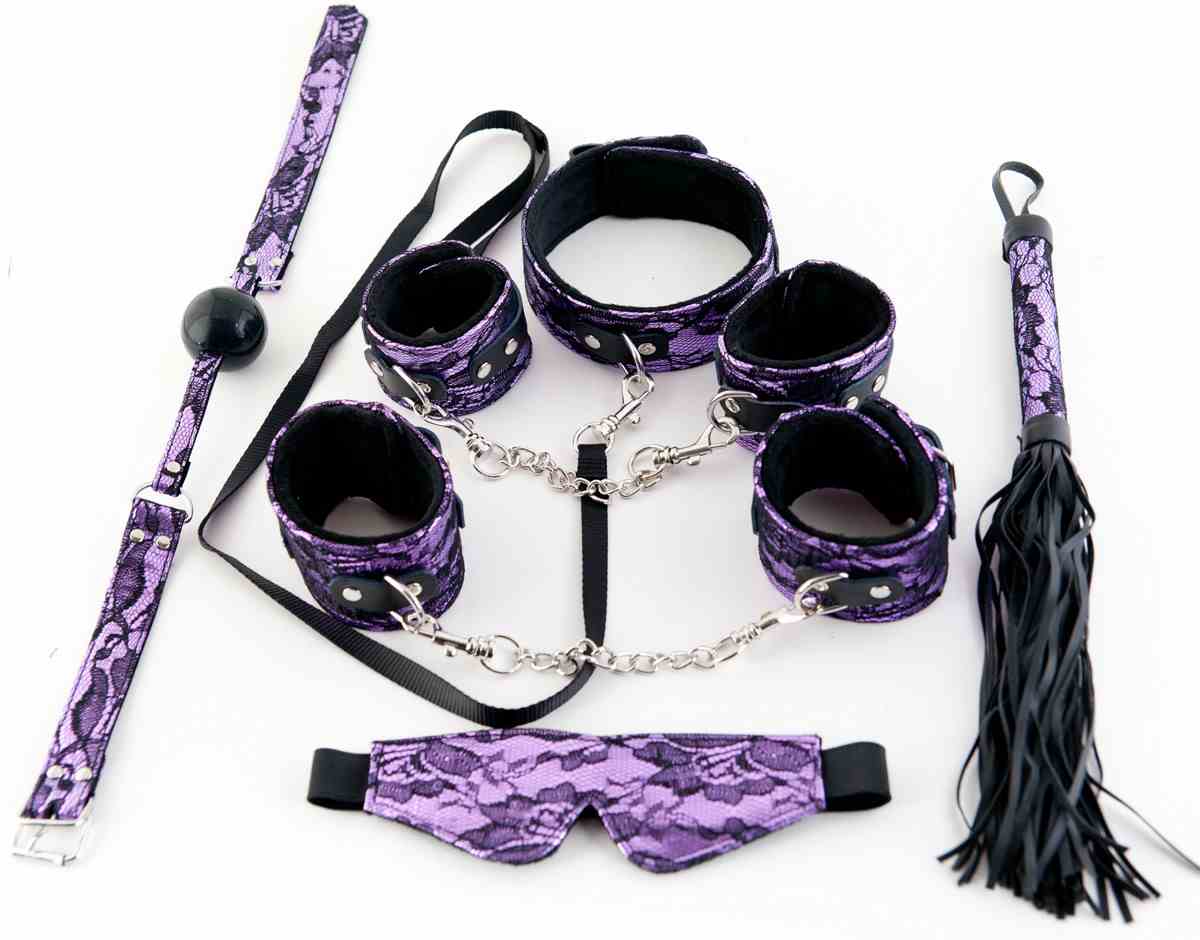 Кружевной наборTOYFA Marcus  пурпурный : маска, наручники, оковы, ошейник, флоггер, кляп
